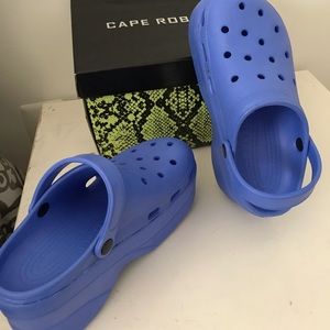 💙Cape Robbin Chunky Heel Crocs for Women💜